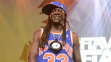 Flavor Flav’s Girlfriends: Everything To Know About The Women。